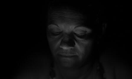 Mientras Anochece Mientras Anochece